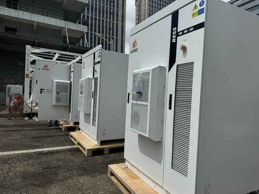UL Sertifikalı LiFePO4 Endüstriyel Pil Enerji Depolama Sistemi IP55 107.52KWH - 125.44KWH